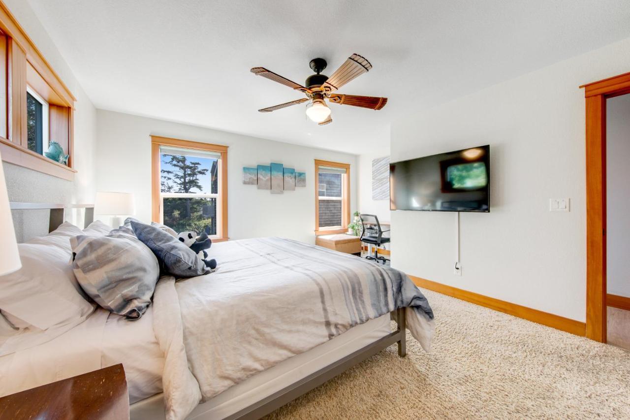 Blue Wave Heights Villa Lincoln City Exterior photo