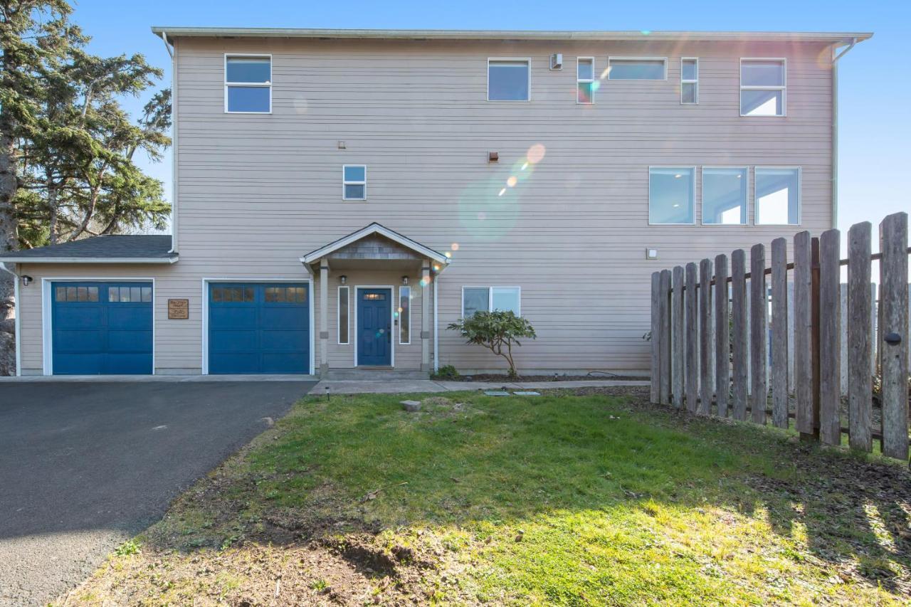 Blue Wave Heights Villa Lincoln City Exterior photo